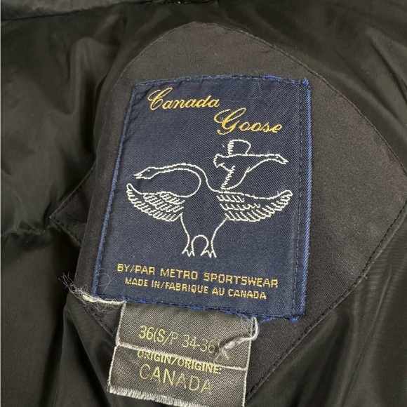 Canada Goose Men's Dark Gray Parka Jacket with Fur Hood - Picture 12 of 13